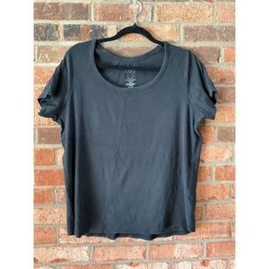 Avenue T-Shirt PLUS SIZE 2X 18/20 BLack Scoop neck